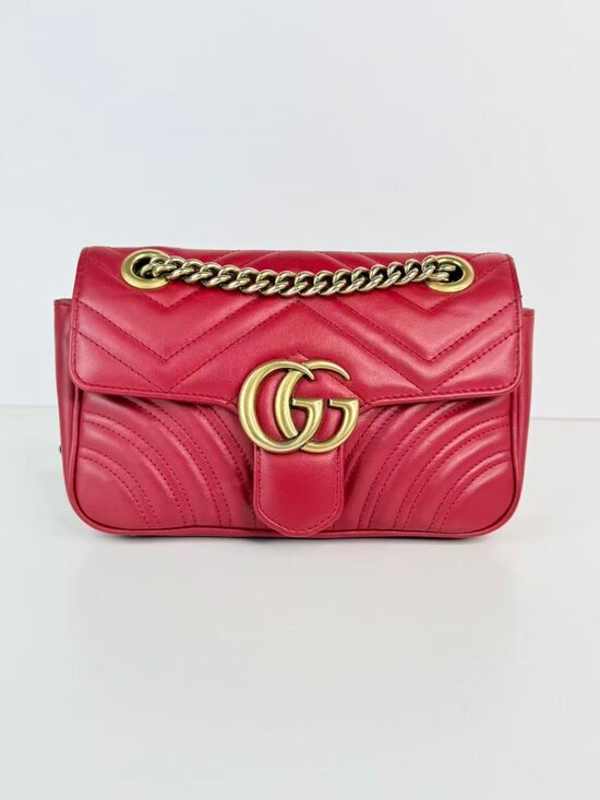 Gucci Handbags - Gucci GG marmont Matelasse shoulder bag